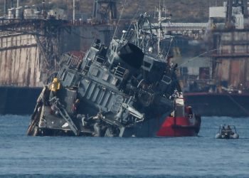 Επιχείρηση ρυμούλκησης του ναρκοθηρευτικού "Καλλιστώ" – Αναζητούν τα αίτια του ατυχήματος – Καλά στην υγεία του το πλήρωμα