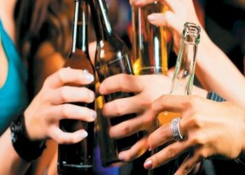 «Τα παιδιά κάνουν τα κουμάντα τους με μπύρες και ουίσκι»