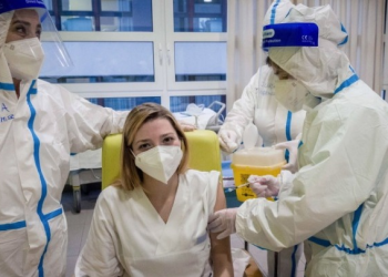 Χρήσιμες συμβουλές για ειδικές κατηγορίες ασθενών σχετικά με τον εμβολιασμό κατά της covid-19