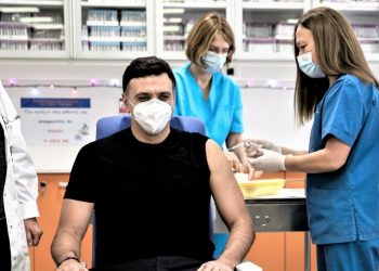 Κικίλιας: Tο εμβόλιο δεν είναι μόνο ζήτημα δημόσιας υγείας