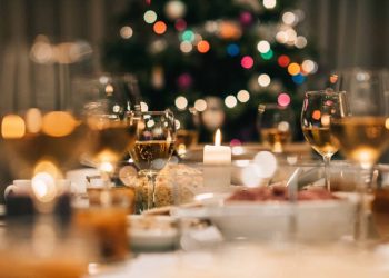 Κορωνοϊός: Ποιο SMS στέλνουμε για να πάμε σε ρεβεγιόν