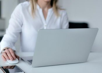 Έρχεται ο "Προσωπικός Αριθμός" και αντικαθιστά ΑΜΚΑ, ΑΦΜ και ΑΜΑ