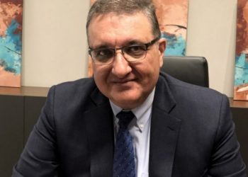 Εξαδάκτυλος: Άρση περιορισμών όταν ο αριθμός διασωληνωμένων είναι διψήφιος