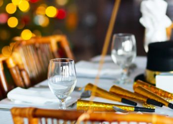 Κλειστά τα εστιατόρια στα ξενοδοχεία παραμονή και ανήμερα τα Χριστούγεννα και την Πρωτοχρονιά