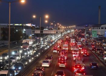 Ποιο lockdown και ποια μέτρα; Χαμός στους δρόμους!