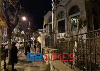 Θεσσαλονίκη: Από το ξημέρωμα στις εκκλησίες για τον αγιασμό (VIDEO)