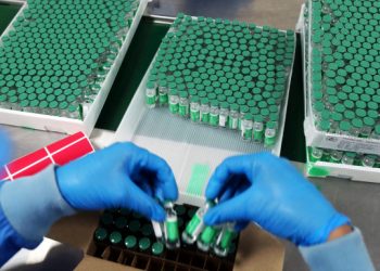 Κόντρα για τα εμβόλια!