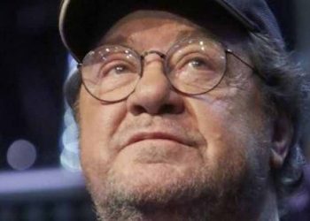 Ο Γιάννης Πάριος δώρισε δύο κλίνες ΜΕΘ