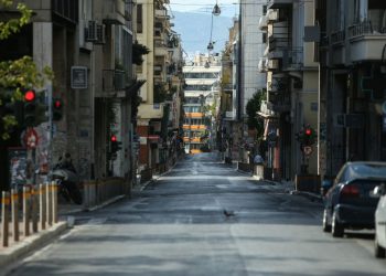 Ένα βήμα πριν το ολικό lockdown η Αττική