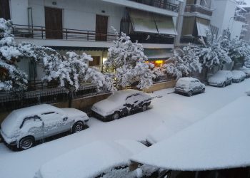 ΓΓΠΠ: Νέα ισχυρή σύσταση στους κατοίκους σε όλη την Αττική να αποφύγουν τις μη αναγκαίες μετακινήσεις – Στα λευκά και η Αθήνα (VIDEO)