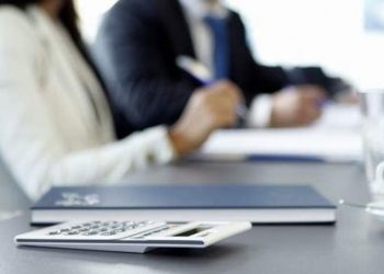 Παραμένει στα επιμελητήρια η διαχείριση των ατομικών επιχειρήσεων