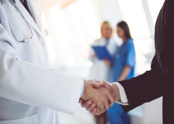 Ιατροί εργασίας – ΣΕΠΕ: Έρχεται η καταχώριση δεδομένων σε ηλεκτρονική βάση