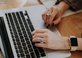 Παράταση τηλεργασίας έως 31 Μαρτίου για το 50% των εργαζομένων σε όλη την χώρα