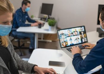 Lockdown: Αναλυτικά τα μέτρα στήριξης για τις επιχειρήσεις και τους εργαζόμενους