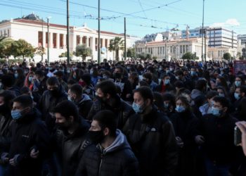 Πανεκπαιδευτικό συλλαλητήριο σήμερα στα Προπύλαια
