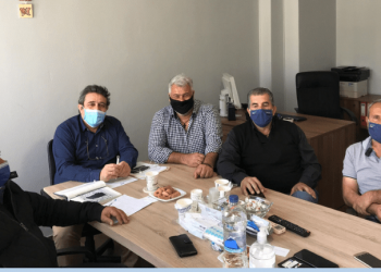 Συνάντηση Νίκου Ηγουμενίδη με τους εκπροσώπους των λαϊκών αγορών στο Ηράκλειο