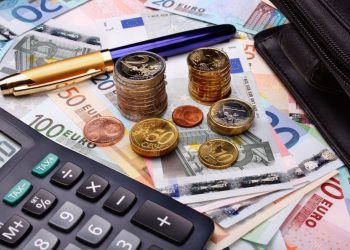 Σταϊκούρας: Ποιοι εντάσσονται στην επιστρεπτέα 7 – Στα 33-34 δισ. τα ταμειακά διαθέσιμα