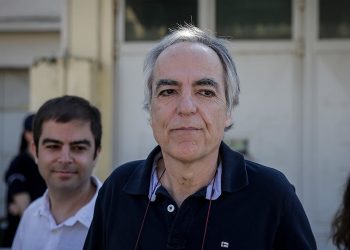 Σταματά την απεργία πείνας ο Κουφοντίνας