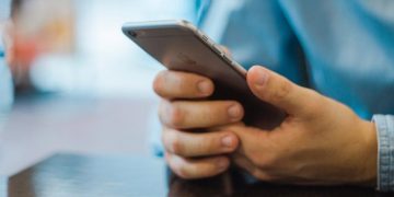 Πότε αναμένεται να καταργηθούν τα SMS – Οι πιθανές ημερομηνίες