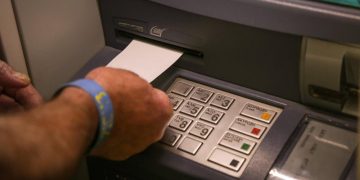 Πεντάμηνο αυξήσεων και αναδρομικών για 600.000 συντάξεις