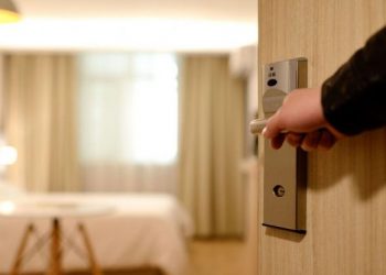 Ξενοδόχοι: Ζητούν τη διενέργεια rapid test στα ξενοδοχεία