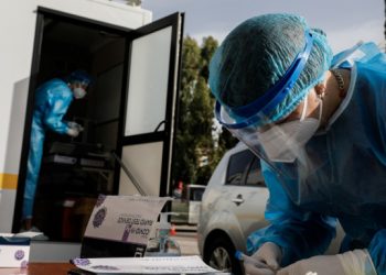 Τζανάκης: Μπορεί να φτάσουμε τα 3.100 κρούσματα κορωνοϊού την ημέρα