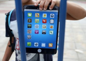 Voucher 200 ευρώ για laptop – tablet: Πότε ανοίγει η πλατφόρμα για τους δικαιούχους