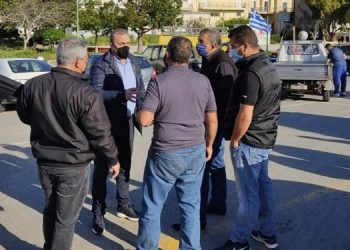 Στο πλευρό των παραγωγών και εμπόρων των λαϊκών αγορών ο Σωκράτης Βαρδάκης