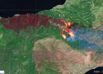 Φωτιά στην Κορινθία: Εικόνες-σοκ από τον δορυφόρο