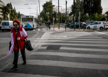 Εβδομάδα αποφάσεων για γυμναστήρια, δεξιώσεις και sms
