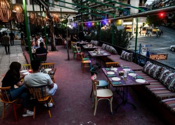 Αντίο lockdown: Τι ισχύει από 14 Μαΐου σε μετακινήσεις, λιανεμπόριο – Τέλος τα SMS