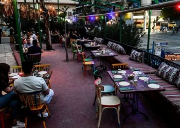 Αντίο lockdown: Τι ισχύει από σημερα σε μετακινήσεις, λιανεμπόριο – Τέλος τα SMS