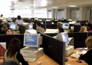 Πότε θα επανέλθουν οι μισθοί στα προ πανδημίας επίπεδα