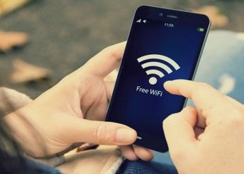 Ποιοι μπαίνουν στην κούρσα για τα WiFi Hotspots σε 2.500 σημεία της χώρας