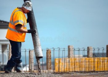 Εργασιακός Μεσαίωνας: Δουλεύουν 6ήμερο και 15 ώρες ημερησίως χωρίς να πληρώνονται υπερωρίες