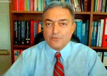 Βασιλακόπουλος: Δεν θα υπάρξει 4ο κύμα αν εμβολιαστούμε όσο πρέπει