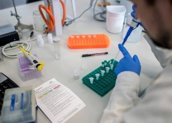 Μετάλλαξη "Δέλτα": Αυτά είναι τα συμπτώματα – "Έχουμε ξεπεράσει τα όρια της ανησυχίας",