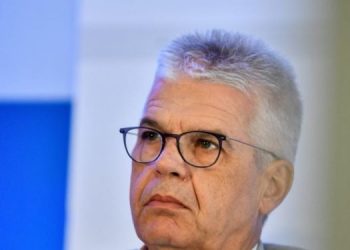 Γώγος: Πότε θα εμβολιαστούν τα παιδιά -Πότε θα πετάξουμε τις μάσκες