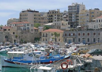 Ώρα αποφάσεων με φόντο την αύξηση κρουσμάτων -Οι σκέψεις για την Κρήτη