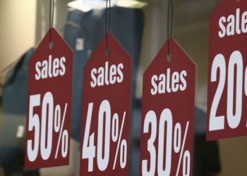 Θέμα voucherergasia.gr: «Μουδιασμένη» η πρεμιέρα των εκπτώσεων στην Κρήτη