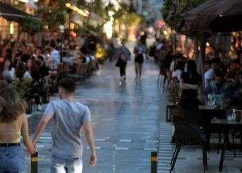 Εστίαση και ψυχαγωγία: Τι θα ισχύσει μετά τις ανακοινώσεις Μητσοτάκη