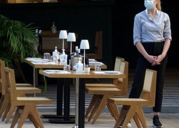 30.000 επιχειρήσεις εστίασης υπέβαλαν αίτηση για τη «Δράση Επανεκκίνησης»