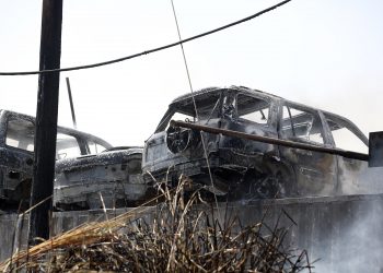 Ηράκλειο: Φωτιά σε μάντρα στο Γιόφυρο σήμανε συναγερμό (φωτογραφιες)