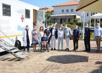 Κρήτη: Πρώτος εμβολιασμός εργαζομένων του τουρισμού  από Κινητή Μονάδα της 7ης ΥΠΕ