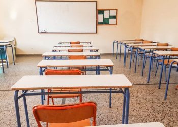 Κεραμέως: Eμβολιαστικό κέντρο σε κάθε πανεπιστήμιο – Το πρωτόκολλο στα σχολεία