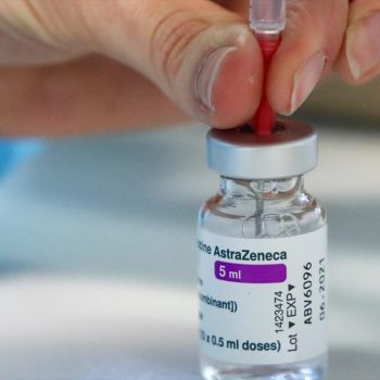 korwnoios-embolio-astrazeneca