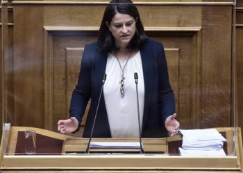 Έγκριση υπερωριακής απασχόλησης 120 ωρών στους υπαλλήλους εκπαίδευσης
