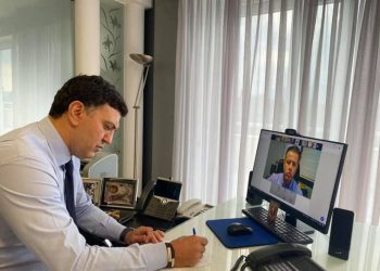 Σύσκεψη εργασίας Κικίλια με ξενοδόχους για τον τουρισμό