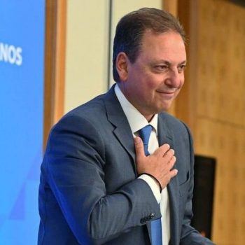 livanos-auksisi-apostaksi