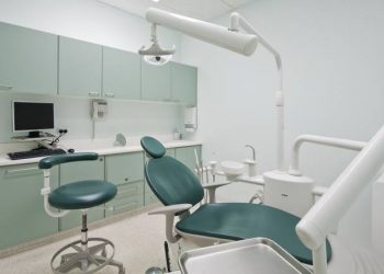 Κορωνοϊός: Οργισμένες αντιδράσεις των οδοντιάτρων έπειτα από τις νέες οδηγίες